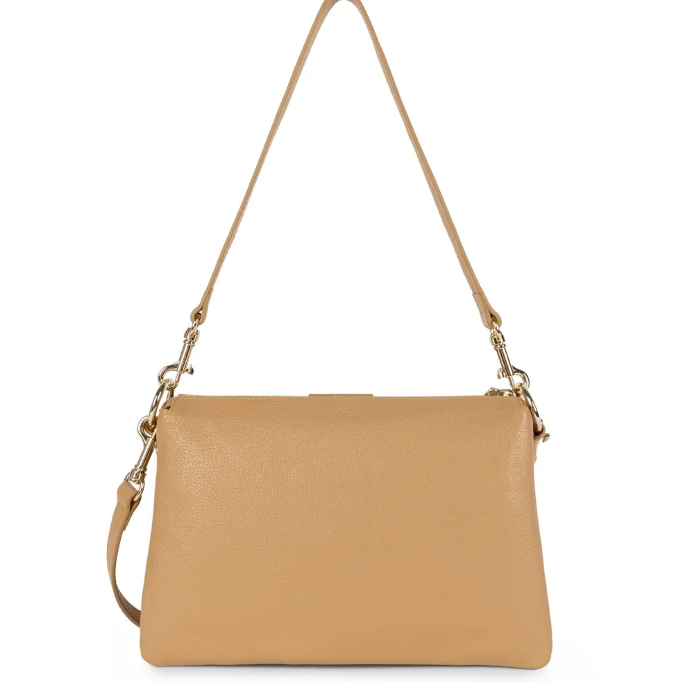 Grande Pochette