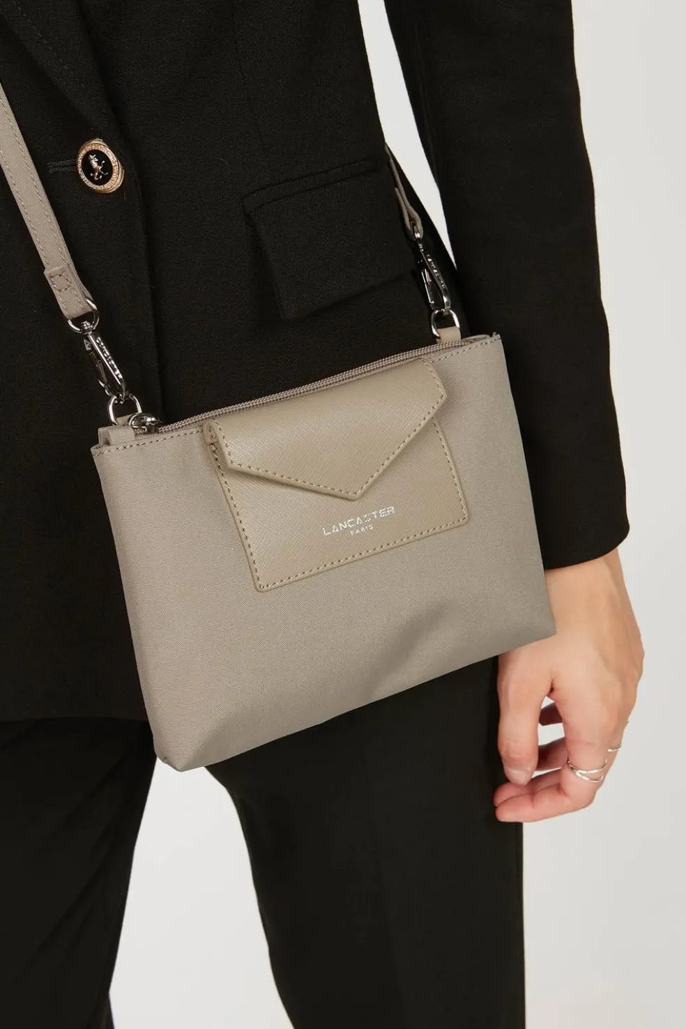 Petit Pochette