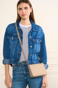 Petite Pochette