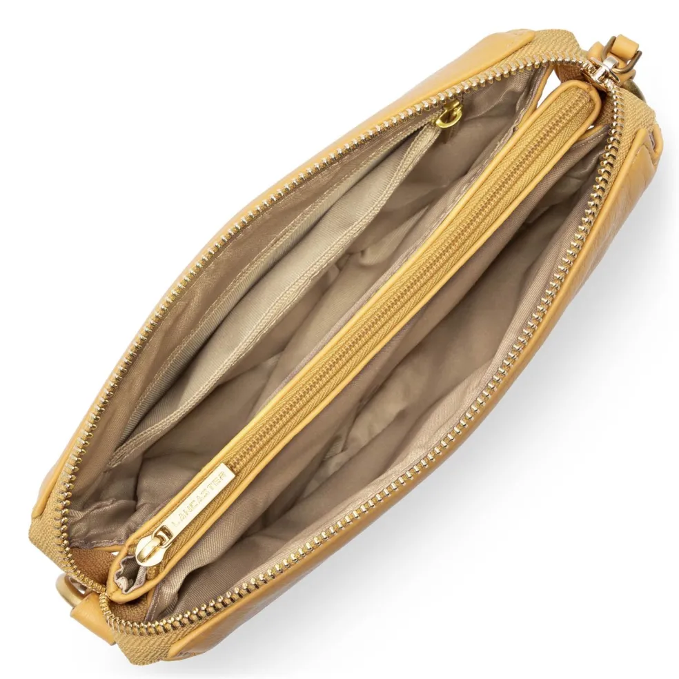 Petite Pochette